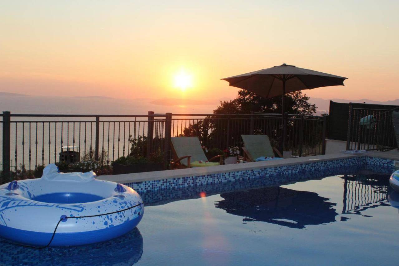 Kuca Za Odmor R&A Villa โปดสตรานา ภายนอก รูปภาพ