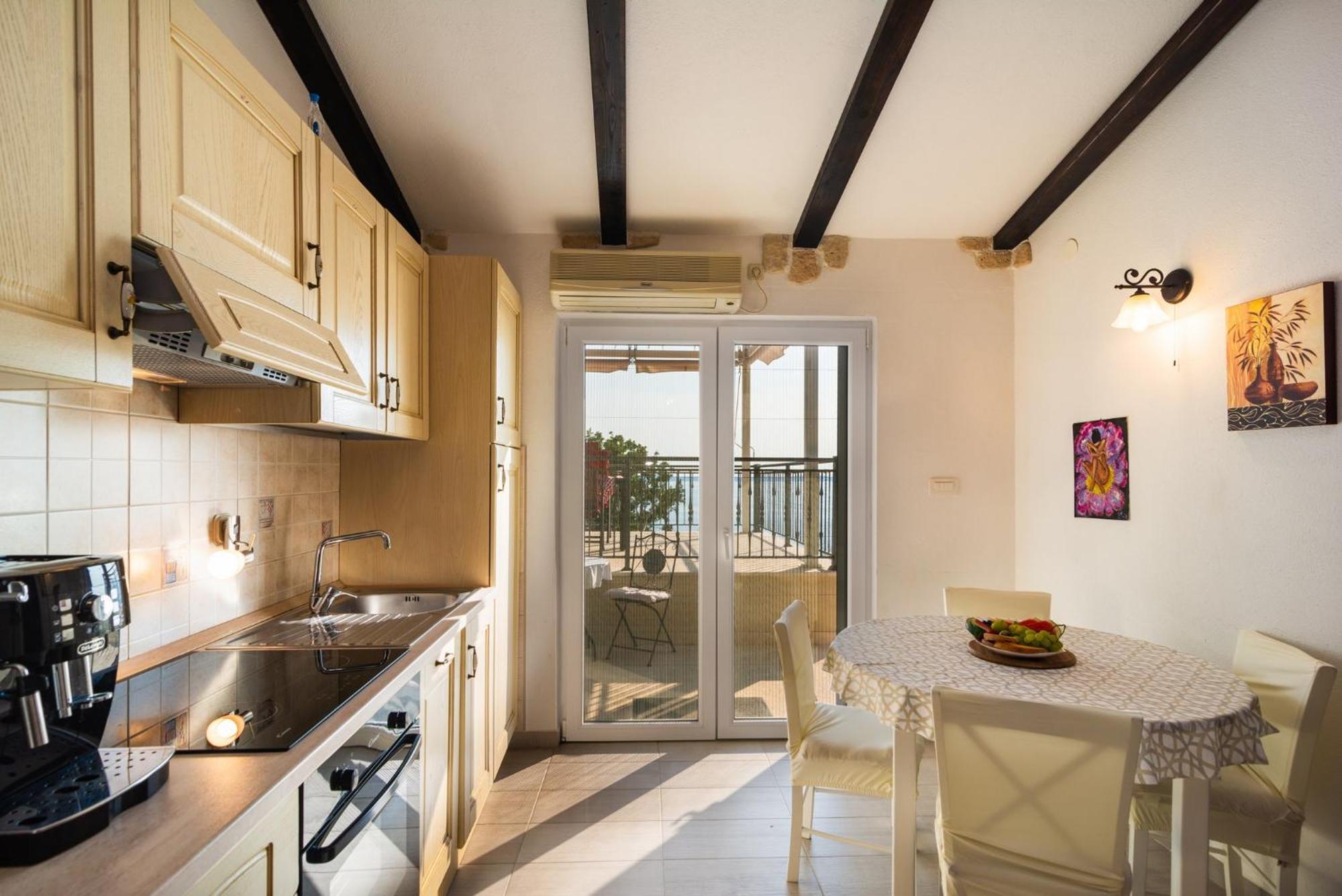 Kuca Za Odmor R&A Villa โปดสตรานา ภายนอก รูปภาพ